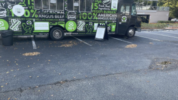 Burgerfi Food Truck outside