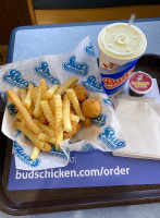 Bud's Chicken Seafood food