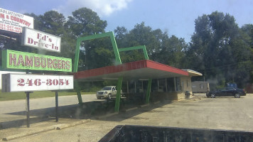 Ed's Drive-in outside