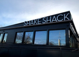 Shake Shack 479 Route 17 South Paramus food