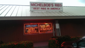 Michelbob's Ribs Takeout Only outside