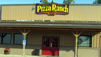 Pizza Ranch food