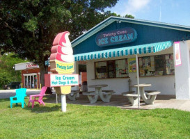 Twisty Cone Ice Cream Cakes outside