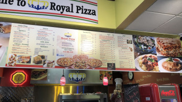 Royal Pizza food