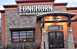 Longhorn Steakhouse California outside