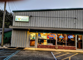 Pine Island Pizza food