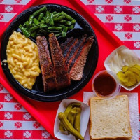 Witt Pit Bbq food