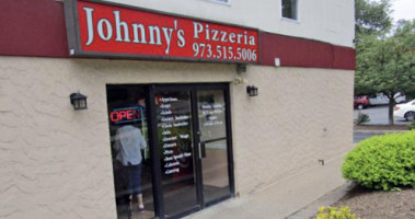 Johnny's Pizzeria food