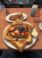 Maywood Pancake House food