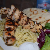 Papouli's Greek Grill food