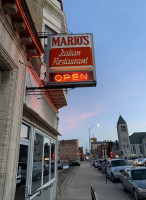 Mario's Italian outside