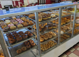 Roger's Deli Donuts inside