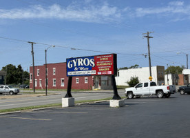 Gyros More In Lora outside