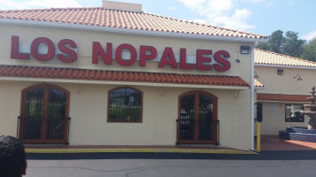 Los Nopales food