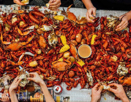 Skipper's Pier Coastal Cajun Kitchen food