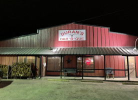 Duran's -b-que Steakhouse outside