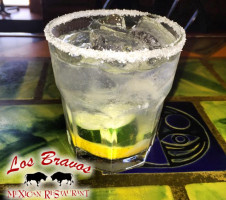 Los Bravos Mexican Woodstock food