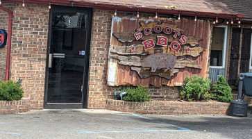 Scoot's Bbq In Gloucester Po food