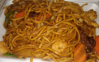 Lee's Express Chinese Food food