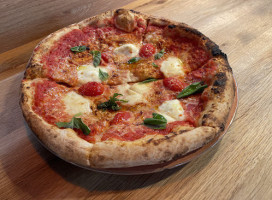 Maiale Rosa Wood Fired Pizzeria food