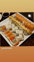 Sushi Avenue food