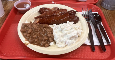 Lum's Bbq food