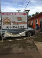 Taqueria El Tapatio outside