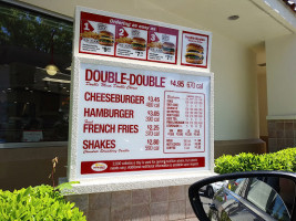 In-n-out Burger outside