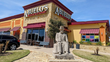 Abuelo's Mexican outside