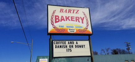 Bartz Bakery outside