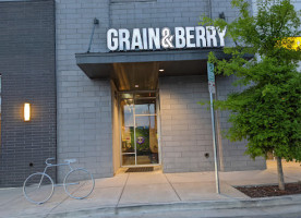 Grain And Berry Westchase outside