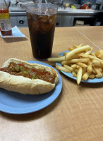 Gus' Hot Dog King food