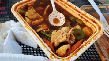 Sriracha Thai In A Truck food