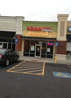 Asian Express outside