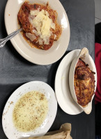 Leo’s Italian Grill food