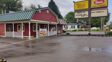 Tudor's Biscuit World outside