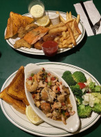 Homeport Lounge food