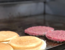 Cliff's Hamburger Grill food