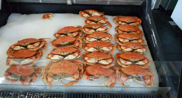 Novelli's Crab And Seafood food