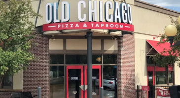 Old Chicago Pizza Taproom Broomfield outside