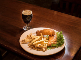 The Gem And Keystone Tavern food