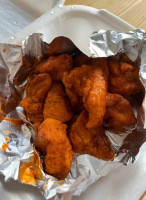 Hot Wings Express food