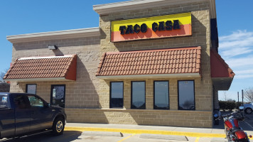 Taco Casa outside