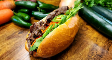 Banh Mi Huong Que food