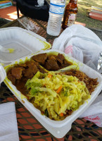 Jamaican Summers Eatery outside