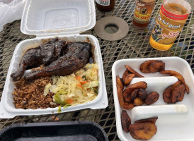 Jamaican Summers Eatery food