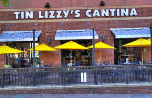 Tin Lizzy's Cantina outside