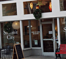 Summit City On Main food