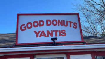 Good Donuts food