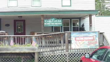 Deb's Cross Fork Inn outside